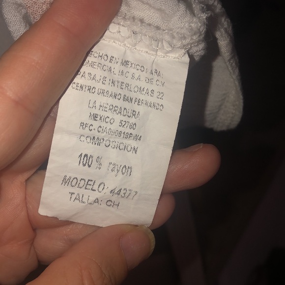 Embroidered White Cropped Top - small size - Picture 9 of 9